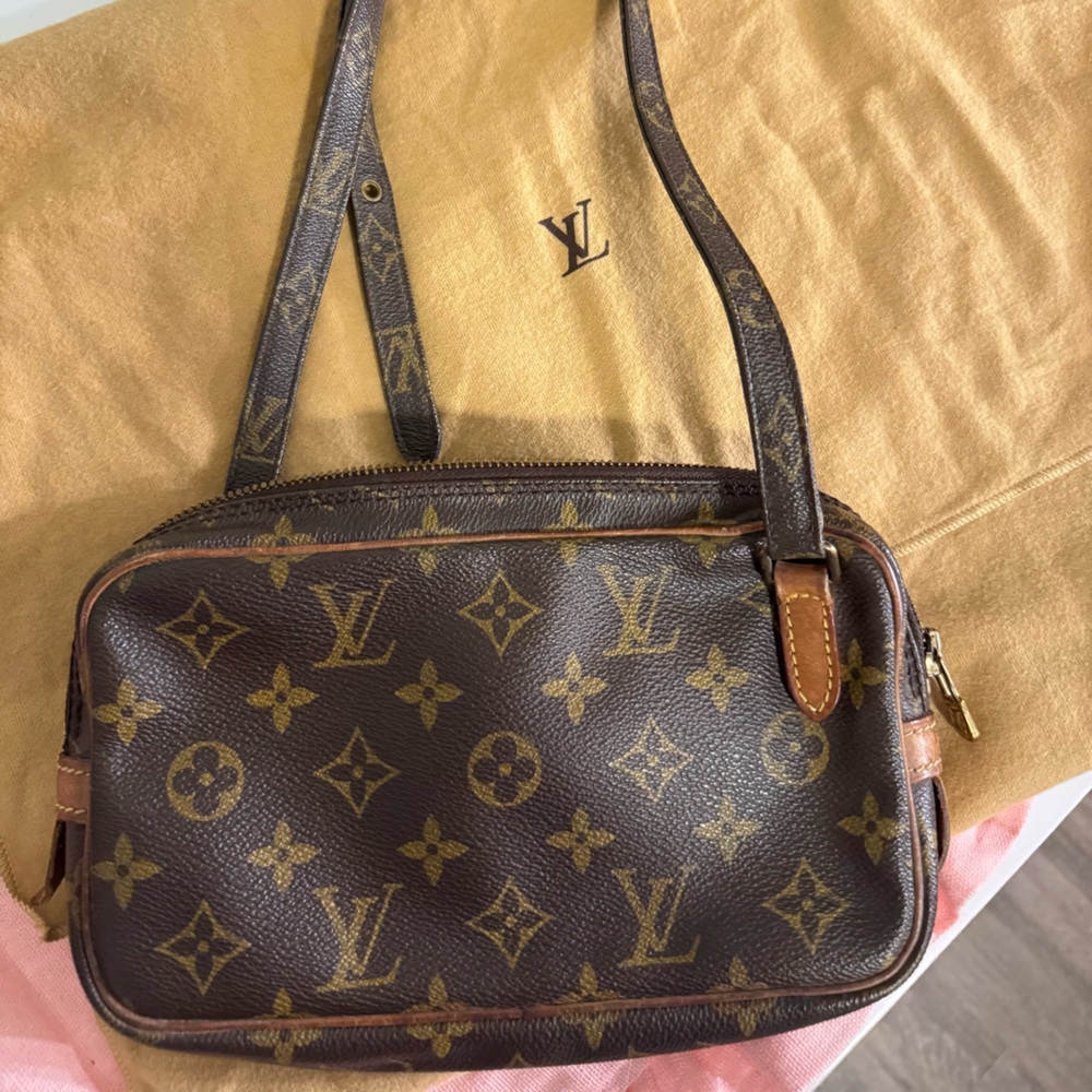 Louis Vuitton Monogram Pochette Marly Bandoulière crossbody bag